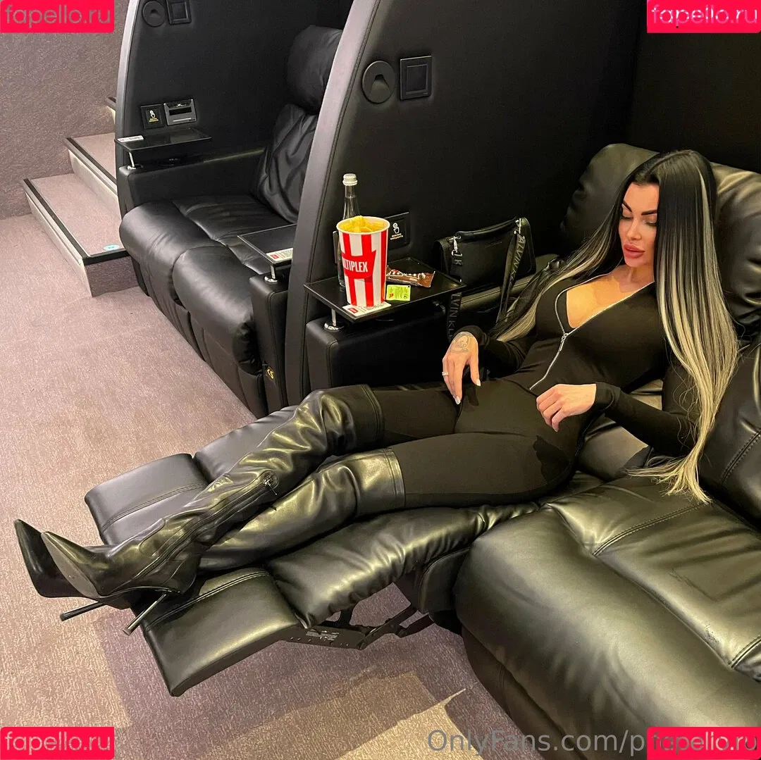 unholy.mary Onlyfans Photo Gallery 