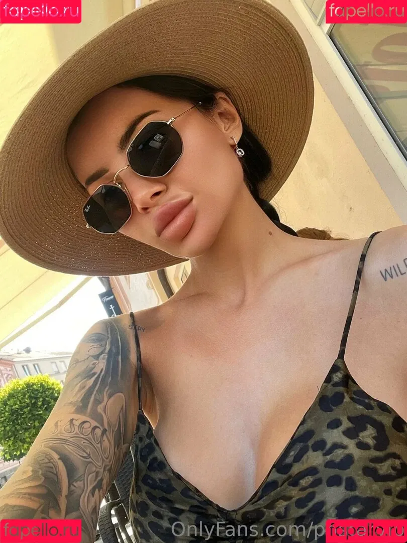 unholy.mary Onlyfans Photo Gallery 