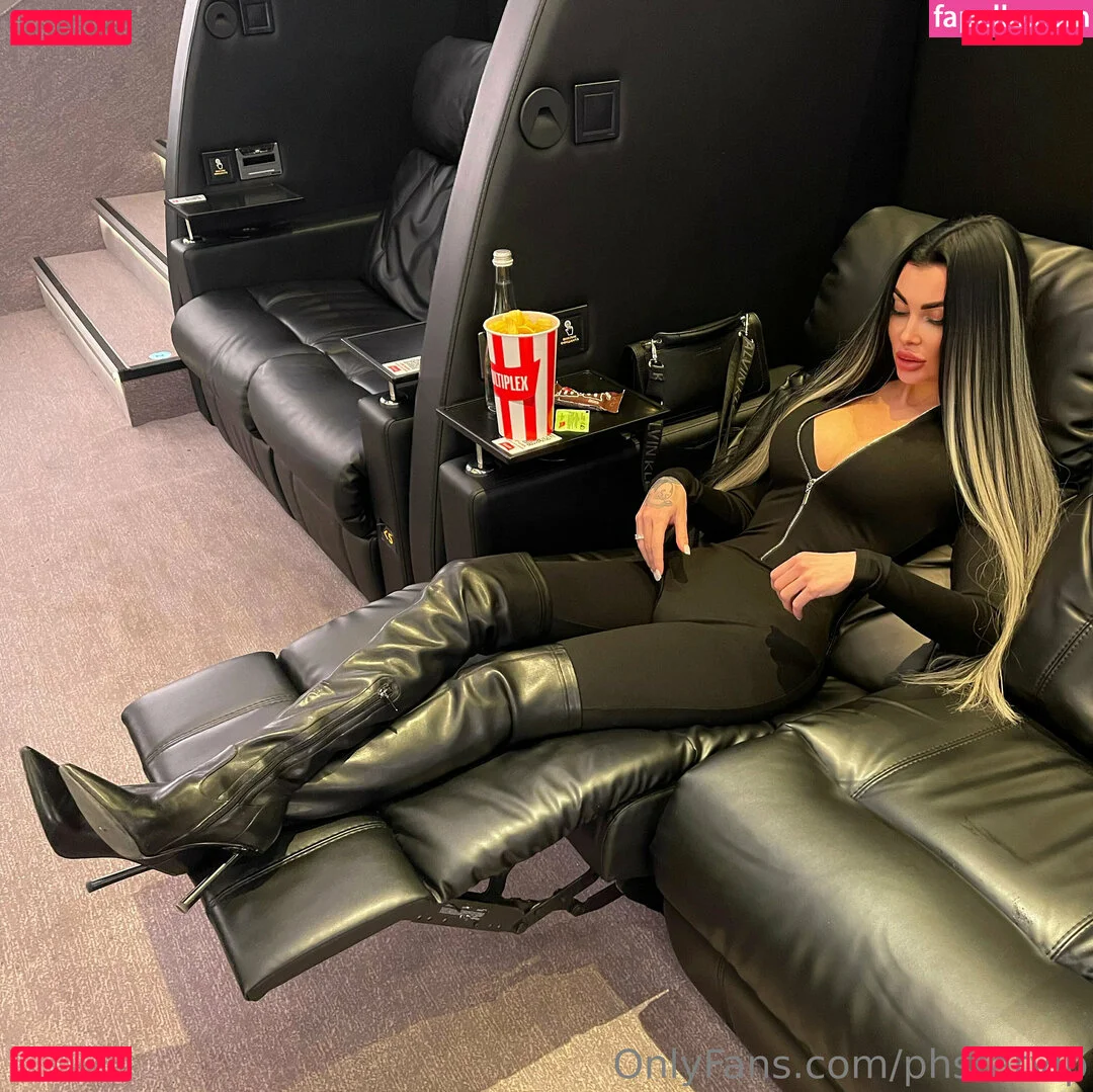 unholy.mary Onlyfans Photo Gallery 