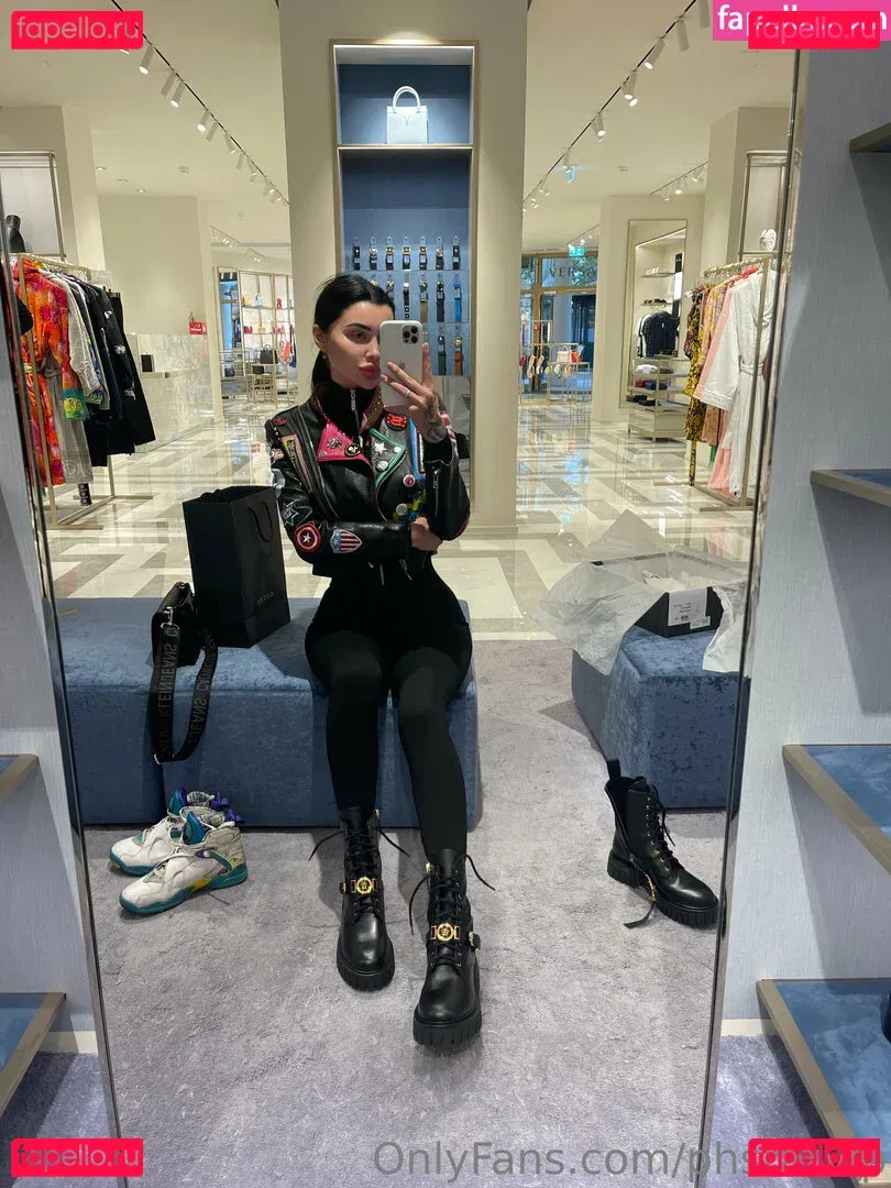 unholy.mary Onlyfans Photo Gallery 