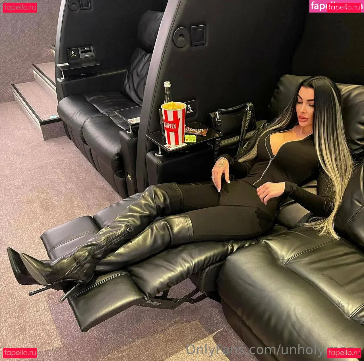 unholy.mary Onlyfans Photo Gallery 