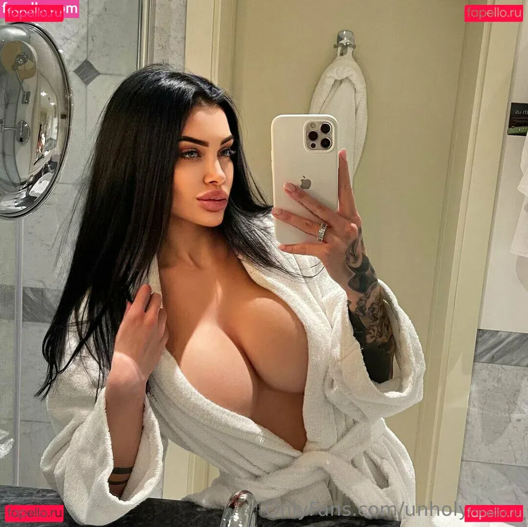 unholy.mary Onlyfans Photo Gallery 