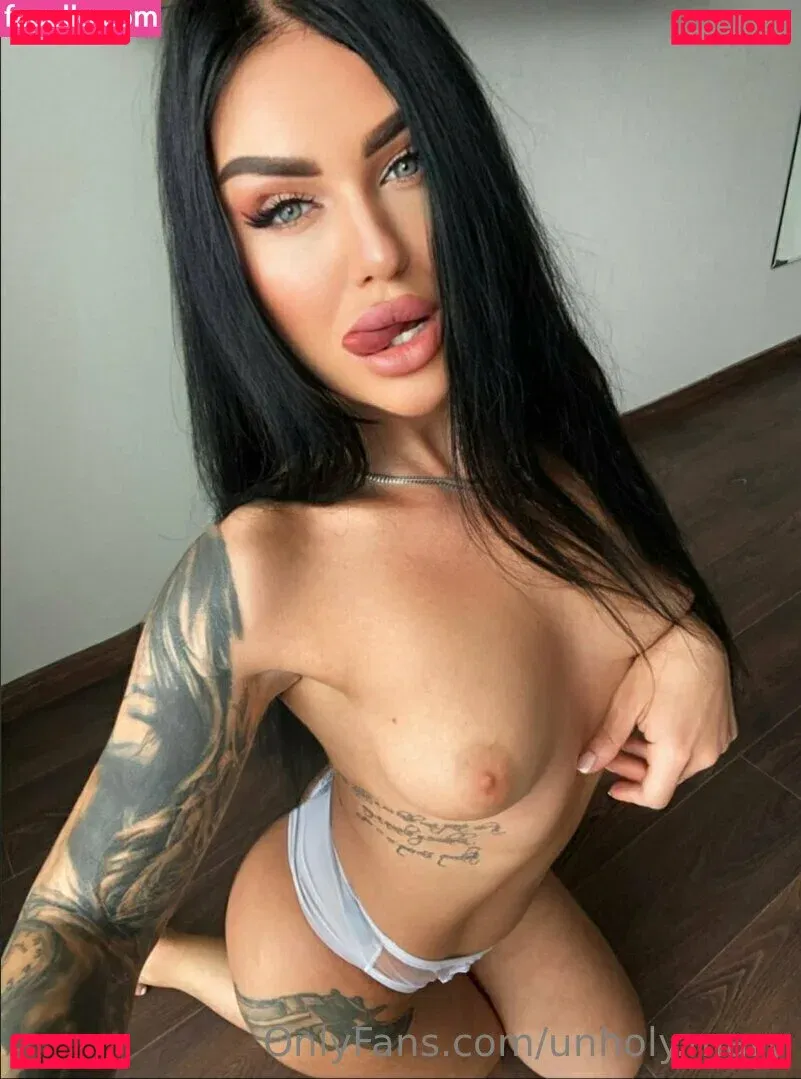 unholy.mary Onlyfans Photo Gallery 