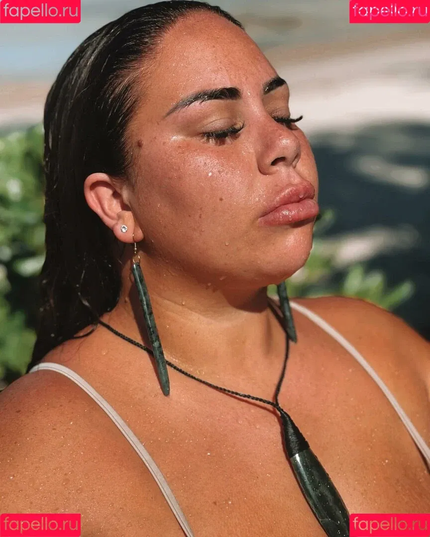 Antonia Waerea-Adams Onlyfans Photo Gallery 