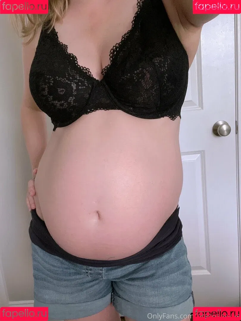 hotmomevie Onlyfans Photo Gallery 