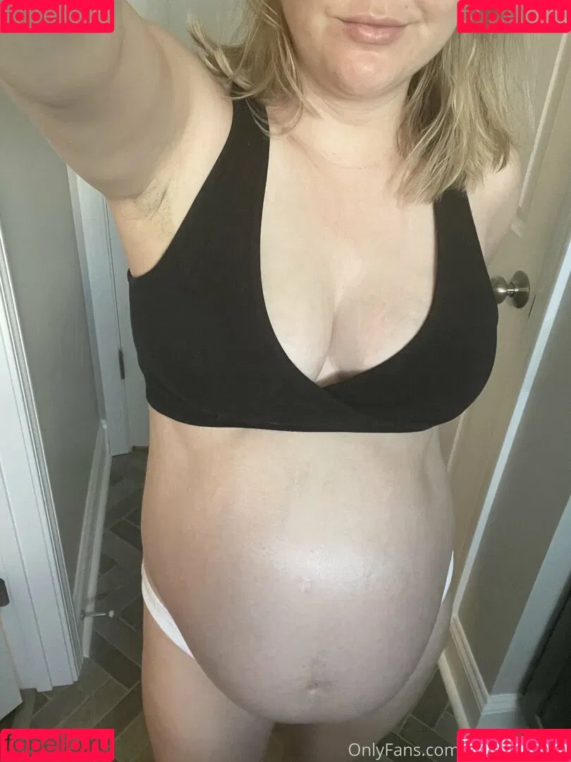 hotmomevie Onlyfans Photo Gallery 