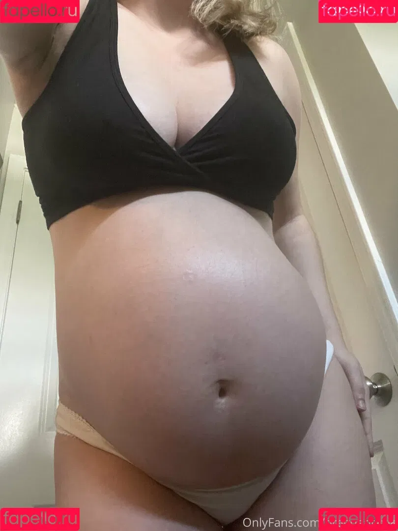 hotmomevie Onlyfans Photo Gallery 