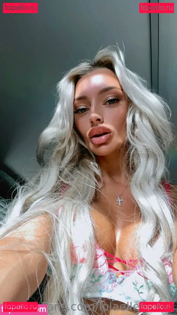 lolaellemodel Onlyfans Photo Gallery 