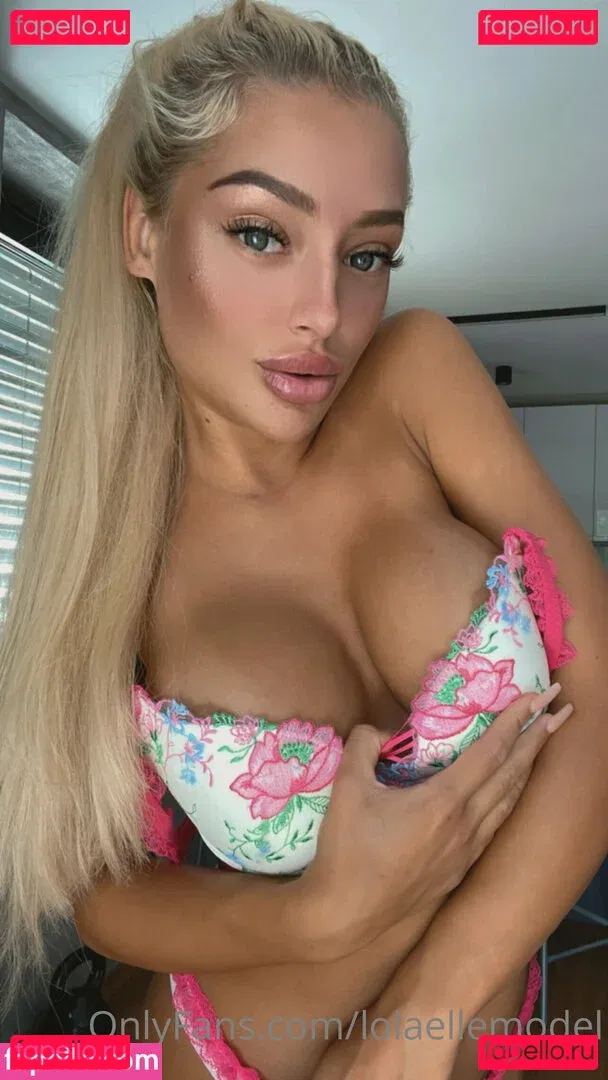 lolaellemodel Onlyfans Photo Gallery 