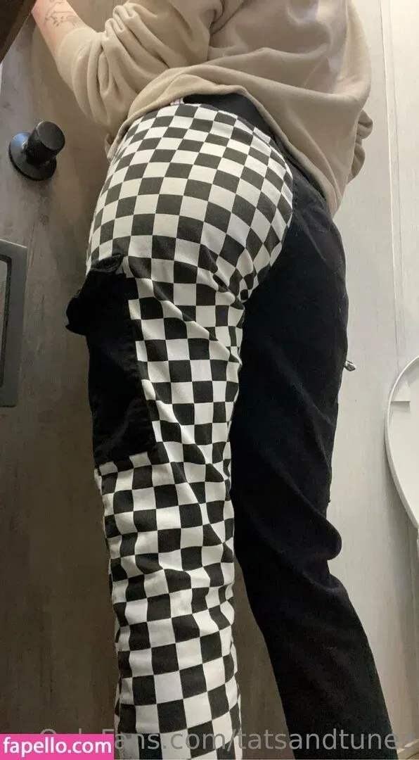 tatsandtunez Onlyfans Photo Gallery 