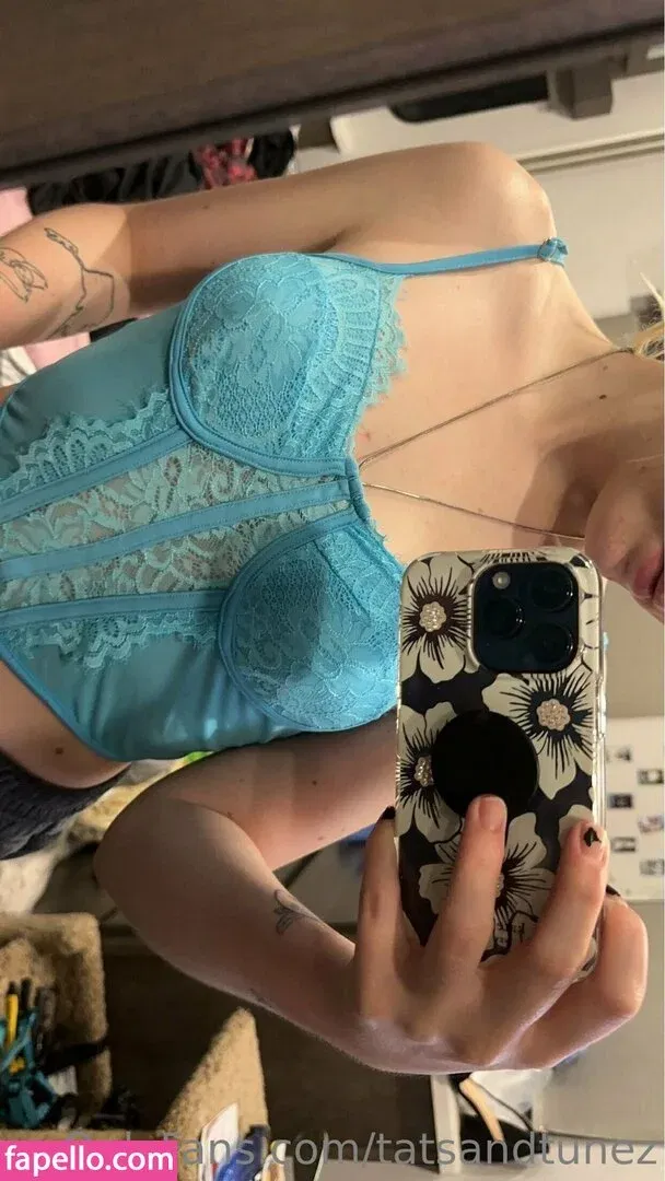 tatsandtunez Onlyfans Photo Gallery 