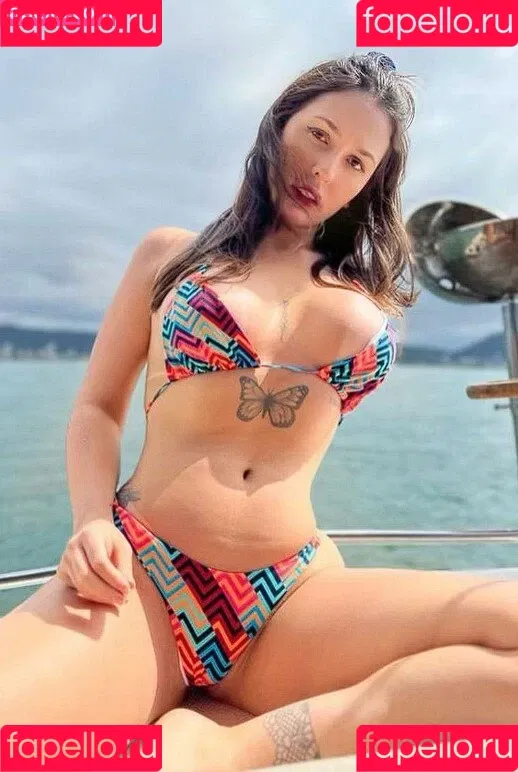Gabriela Sanches Onlyfans Photo Gallery 