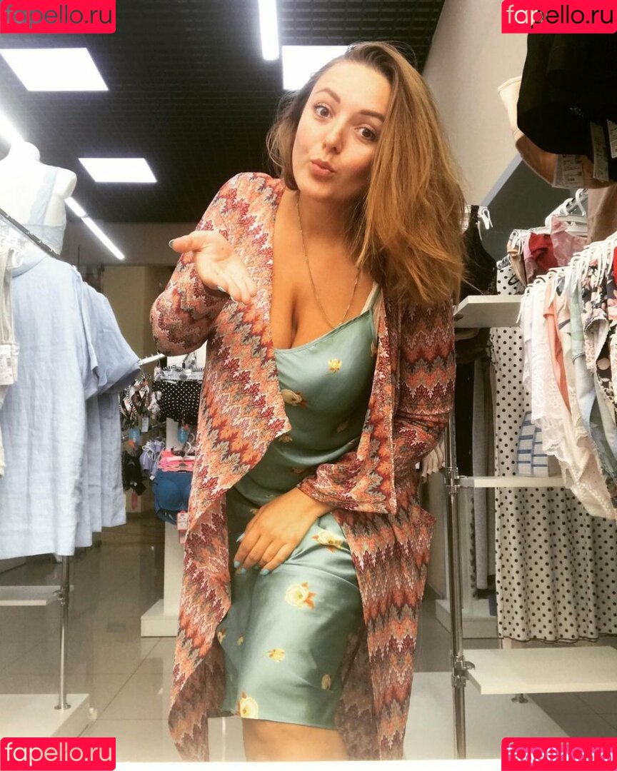 m.darya1208 Onlyfans Photo Gallery 