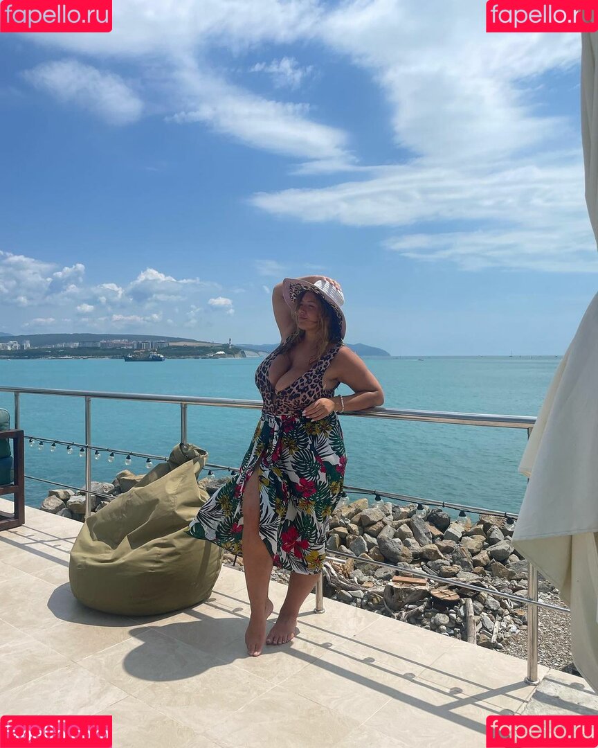 m.darya1208 Onlyfans Photo Gallery 