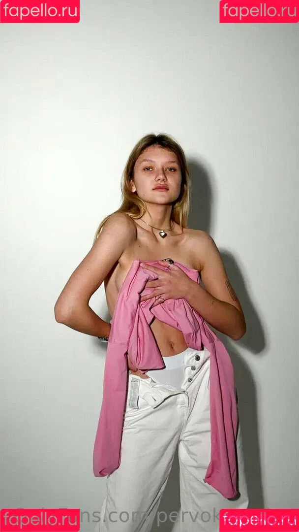 pervokursnica Onlyfans Photo Gallery 
