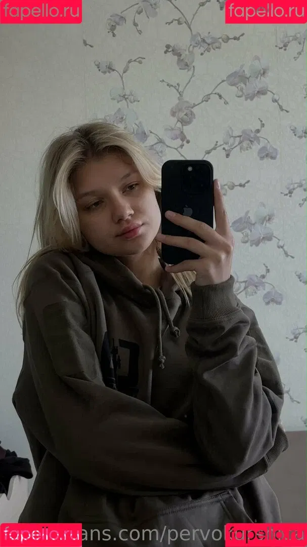pervokursnica Onlyfans Photo Gallery 