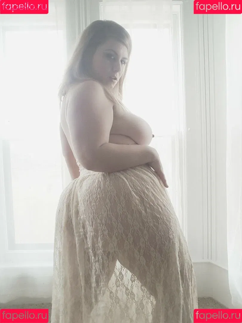 London Andrews Onlyfans Photo Gallery 