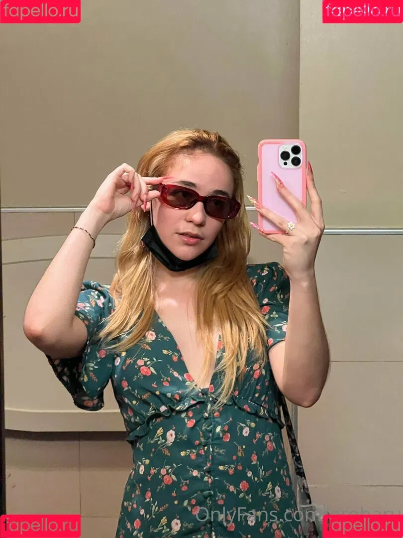 eroharu Onlyfans Photo Gallery 