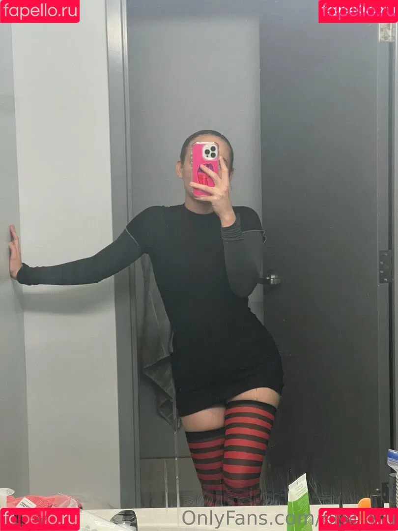 eroharu Onlyfans Photo Gallery 