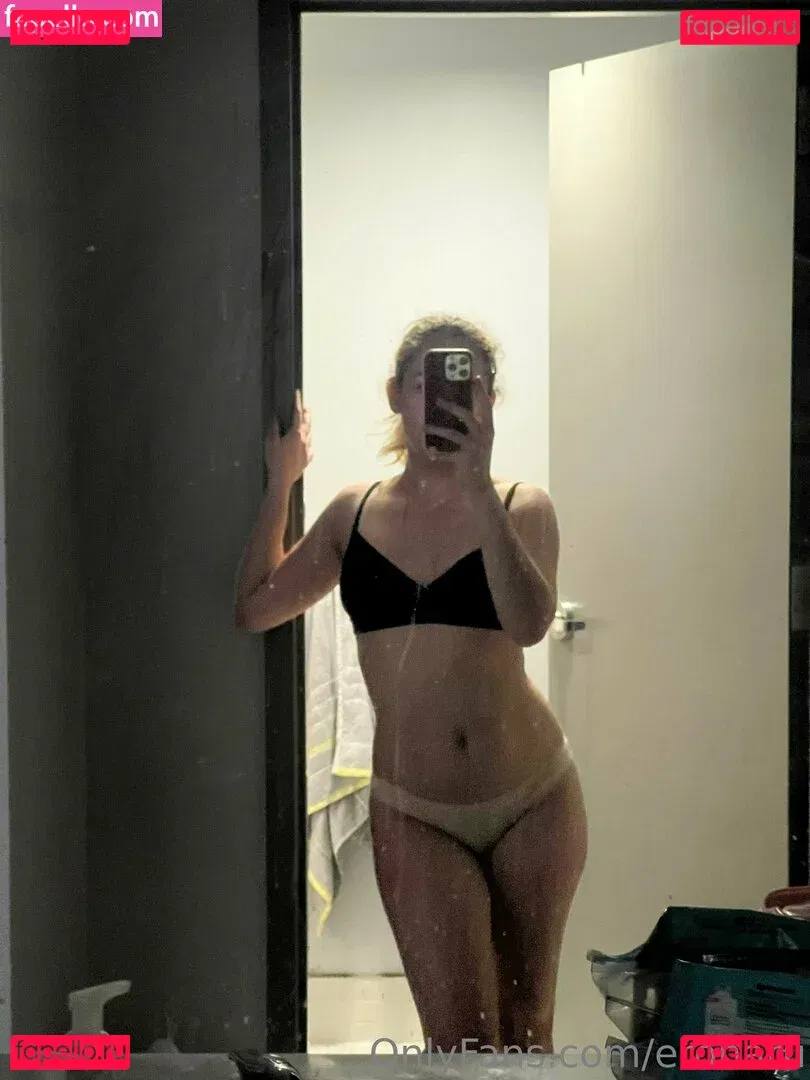 eroharu Onlyfans Photo Gallery 