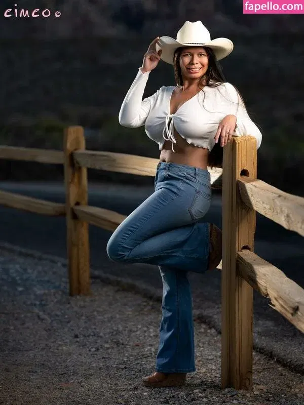 Eimeo Onlyfans Photo Gallery 