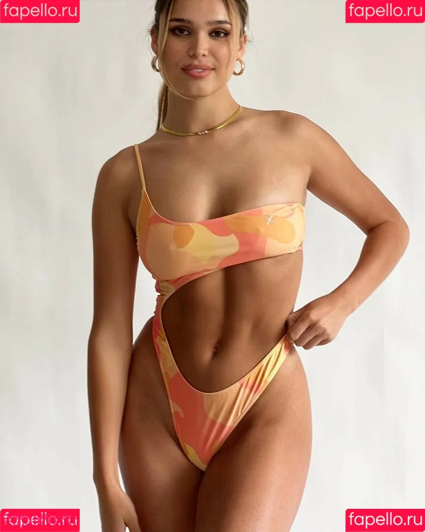 Kiana Stadler Onlyfans Photo Gallery 