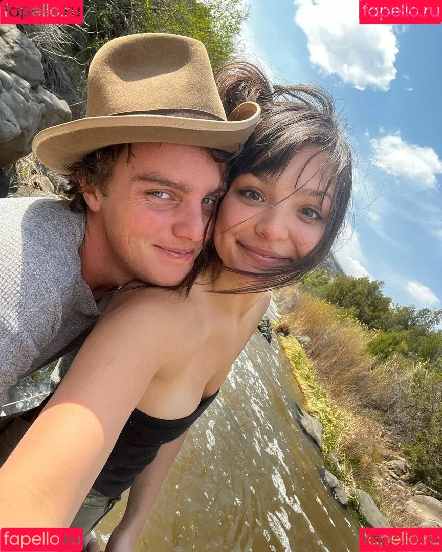 Cassady McClincy Onlyfans Photo Gallery 