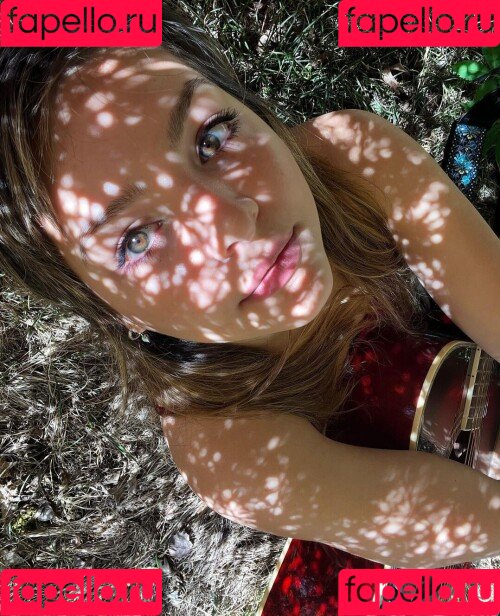 Cassady McClincy Onlyfans Photo Gallery 