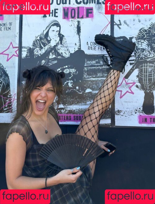 Cassady McClincy Onlyfans Photo Gallery 