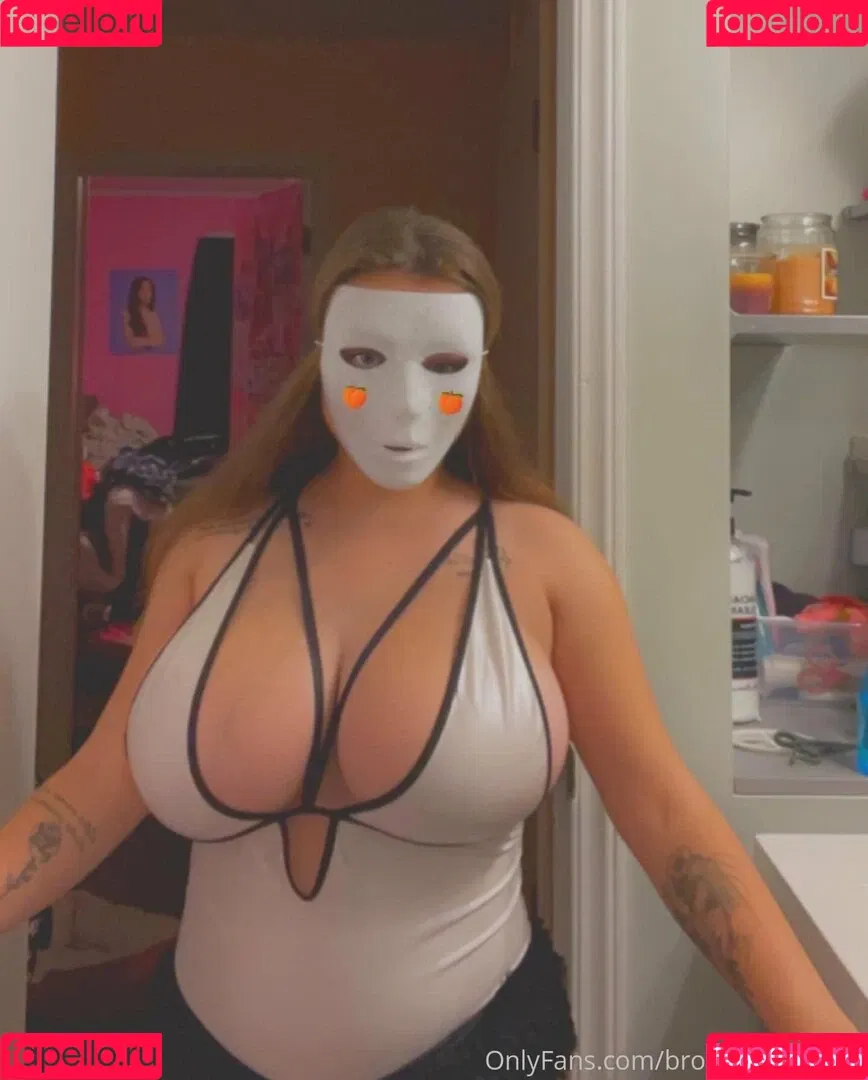 Brooke Mattson Onlyfans Photo Gallery 