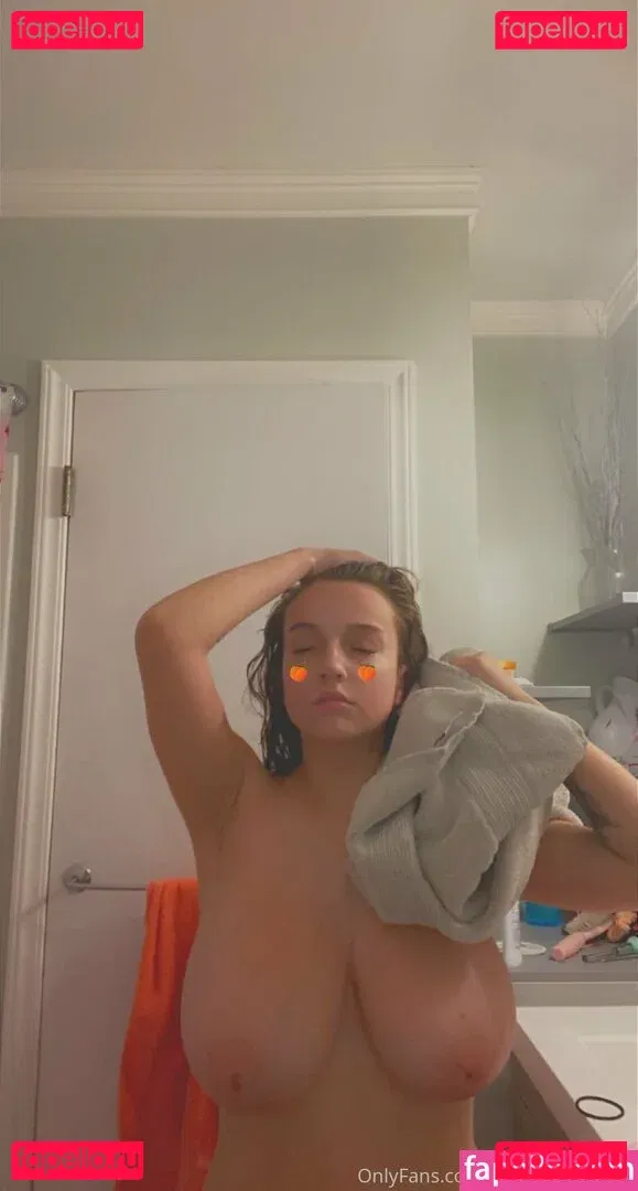 Brooke Mattson Onlyfans Photo Gallery 