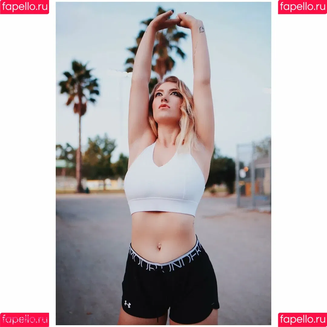 emilyrainey Onlyfans Photo Gallery 