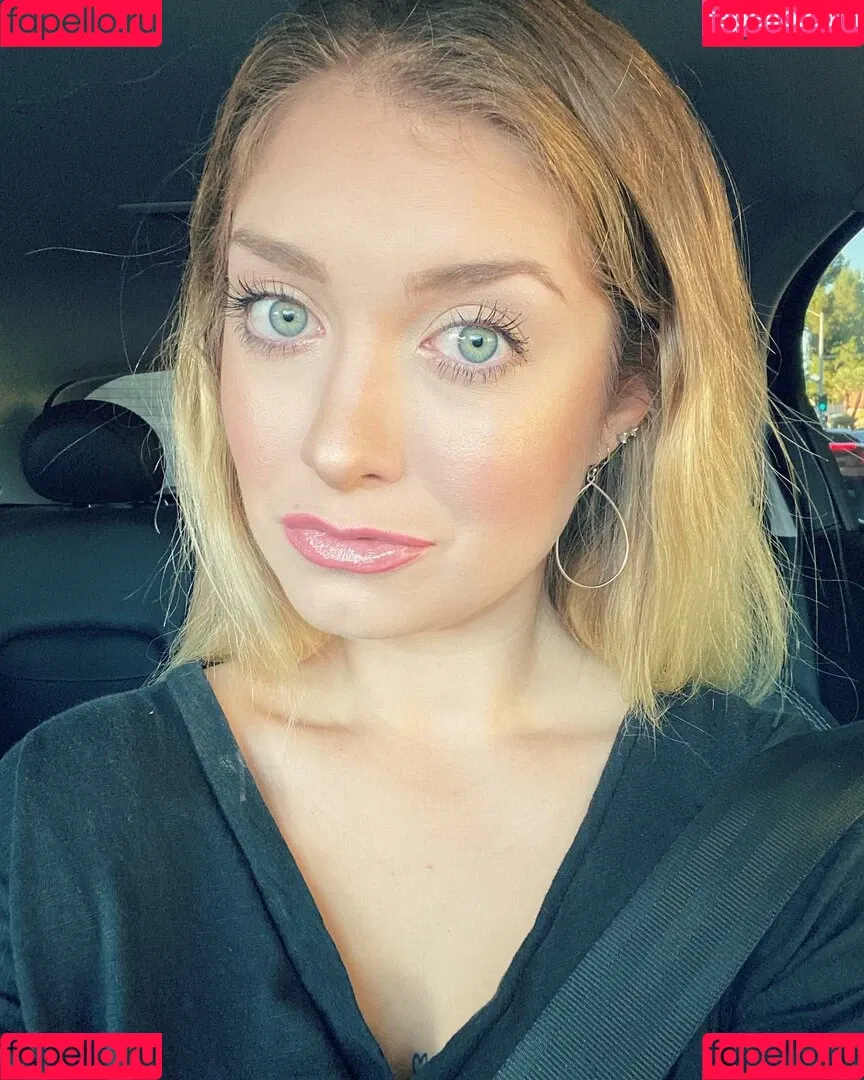 emilyrainey Onlyfans Photo Gallery 