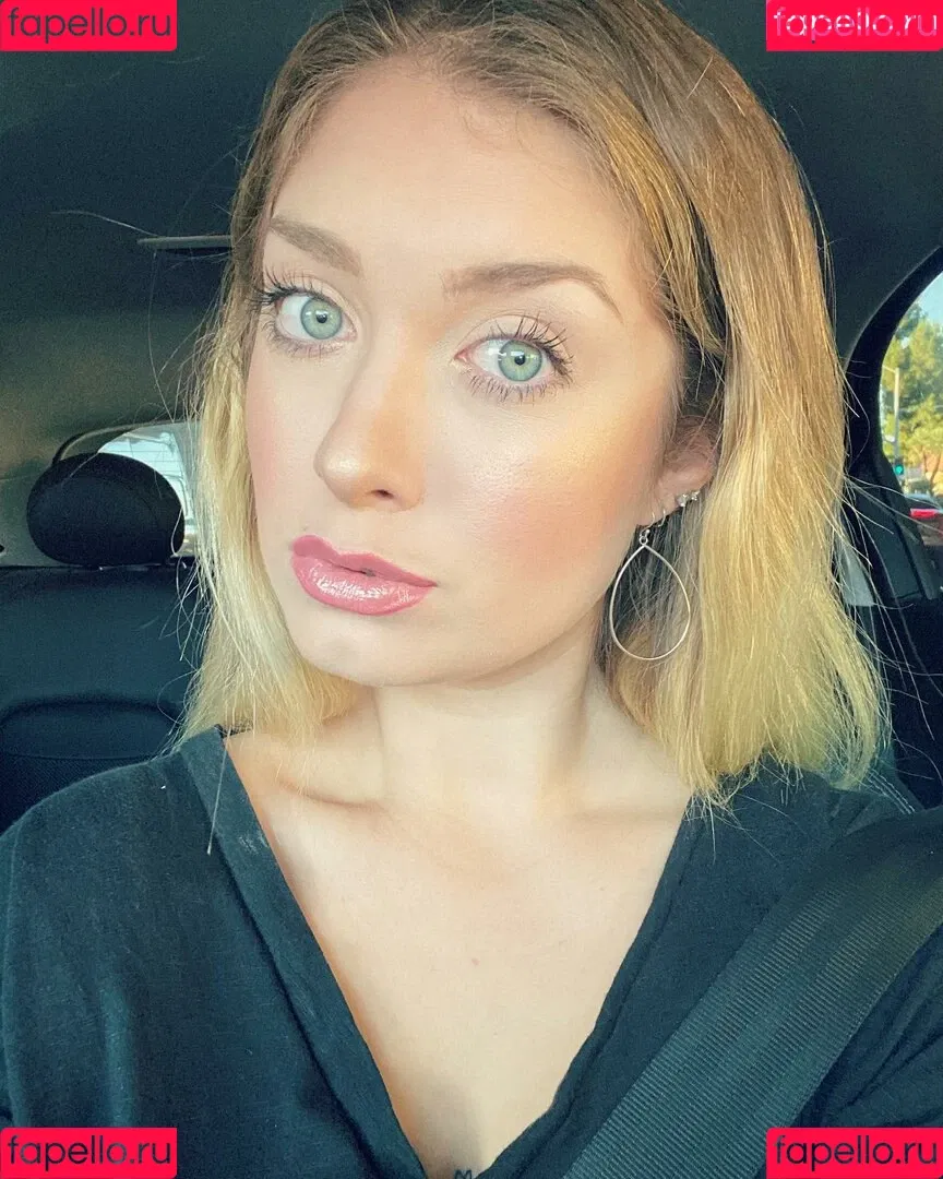 emilyrainey Onlyfans Photo Gallery 
