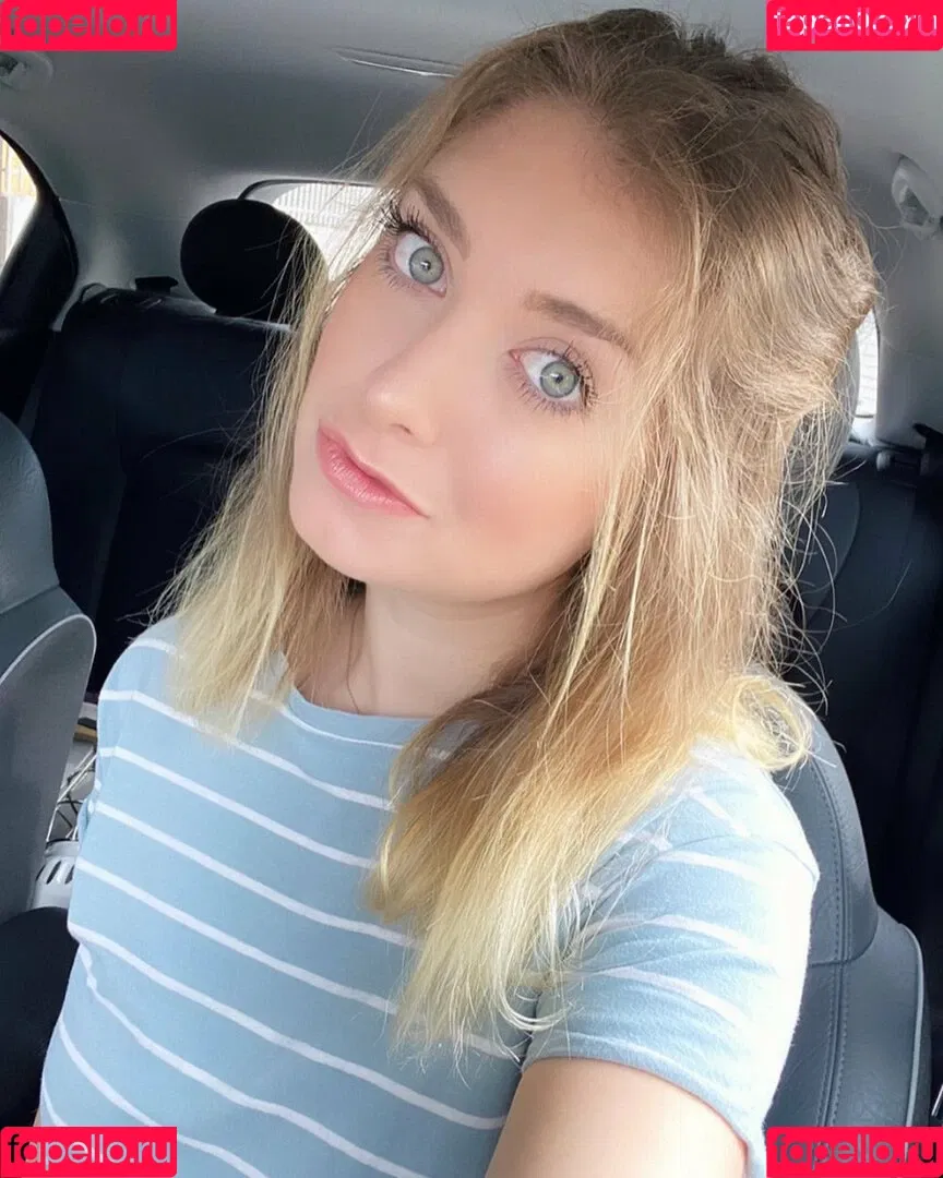 emilyrainey Onlyfans Photo Gallery 