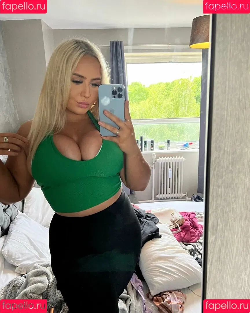 Molly O'Shea Onlyfans Photo Gallery 