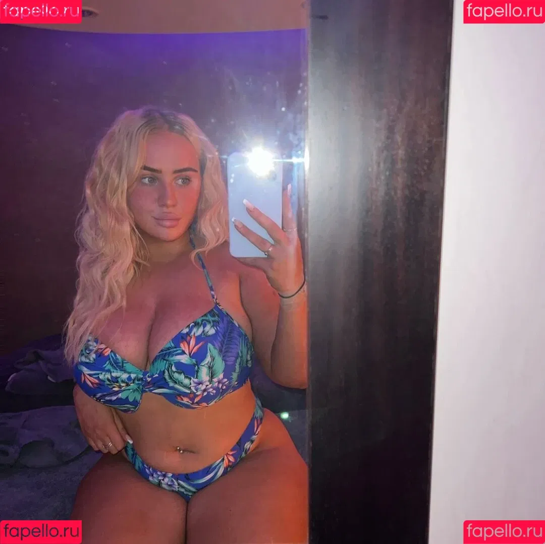 Molly O'Shea Onlyfans Photo Gallery 