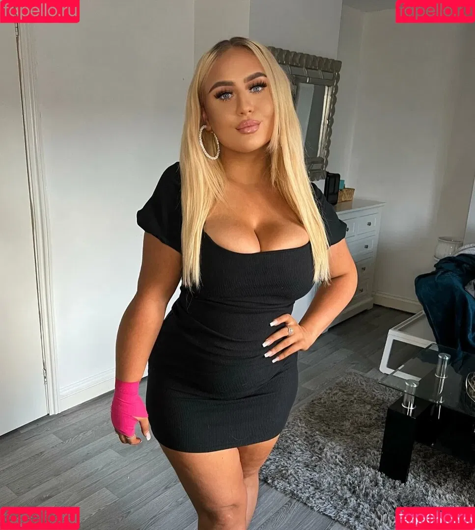 Molly O'Shea Onlyfans Photo Gallery 