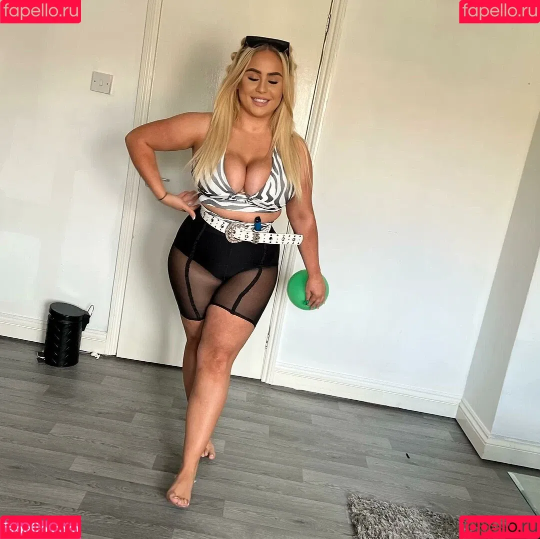 Molly O'Shea Onlyfans Photo Gallery 
