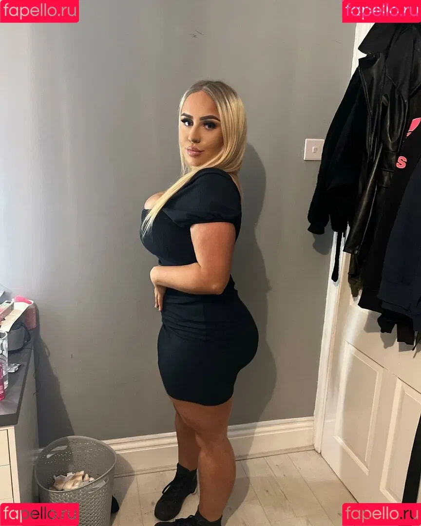 Molly O'Shea Onlyfans Photo Gallery 