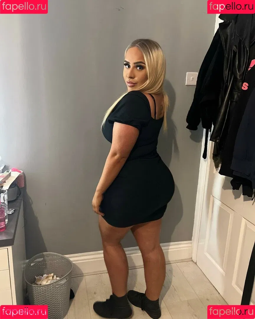 Molly O'Shea Onlyfans Photo Gallery 