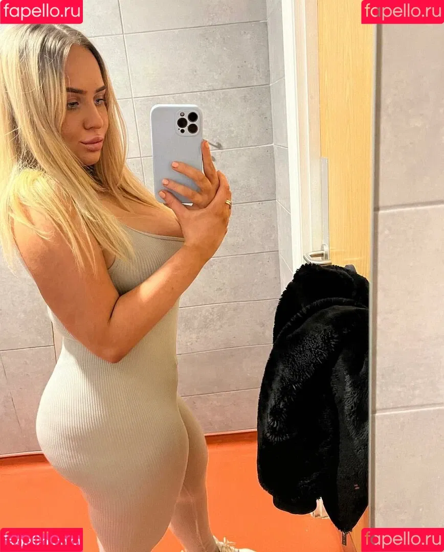 Molly O'Shea Onlyfans Photo Gallery 