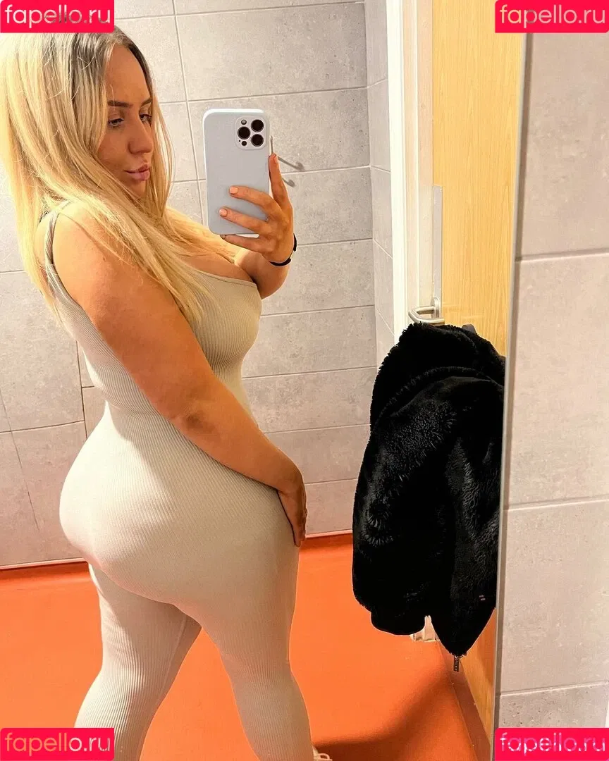Molly O'Shea Onlyfans Photo Gallery 