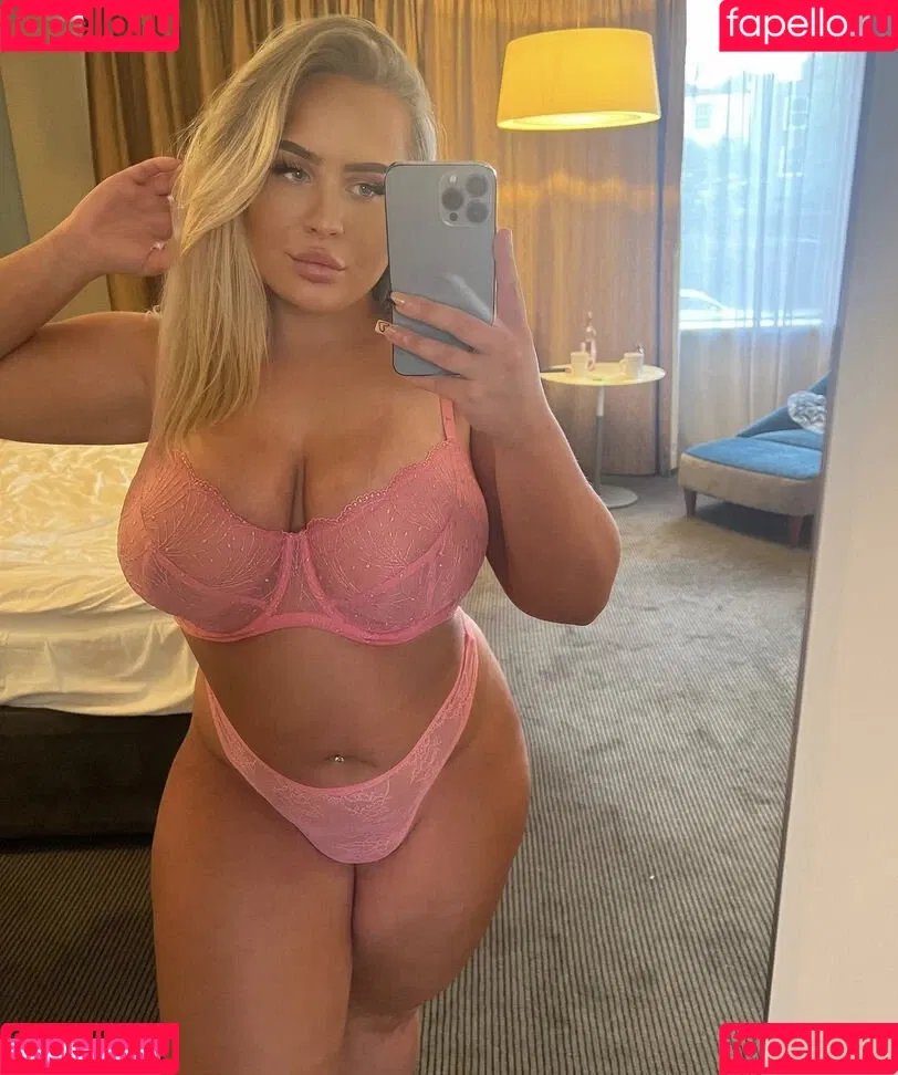 Molly O'Shea Onlyfans Photo Gallery 