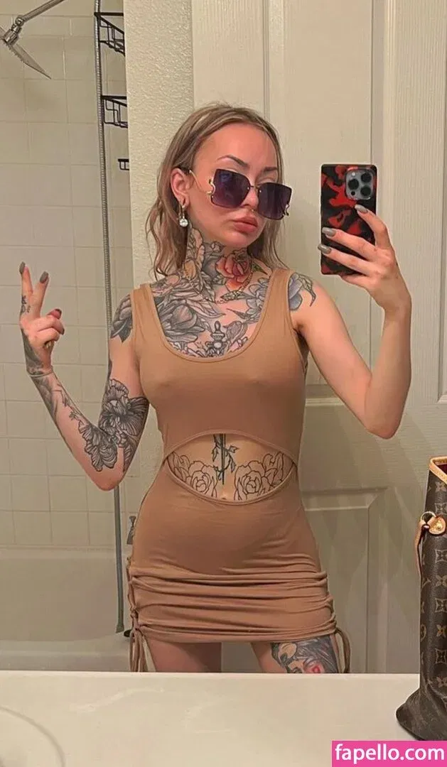 Elyse Summer Onlyfans Photo Gallery 