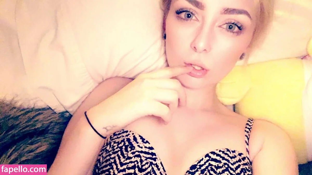 Elyse Summer Onlyfans Photo Gallery 