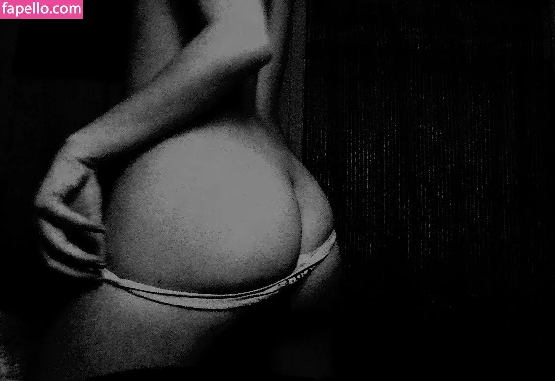 Elyse Summer Onlyfans Photo Gallery 