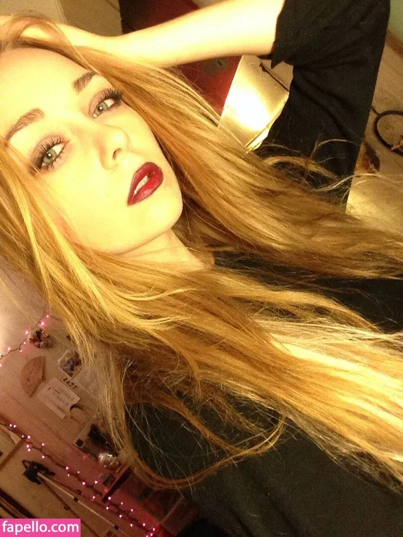 Elyse Summer Onlyfans Photo Gallery 