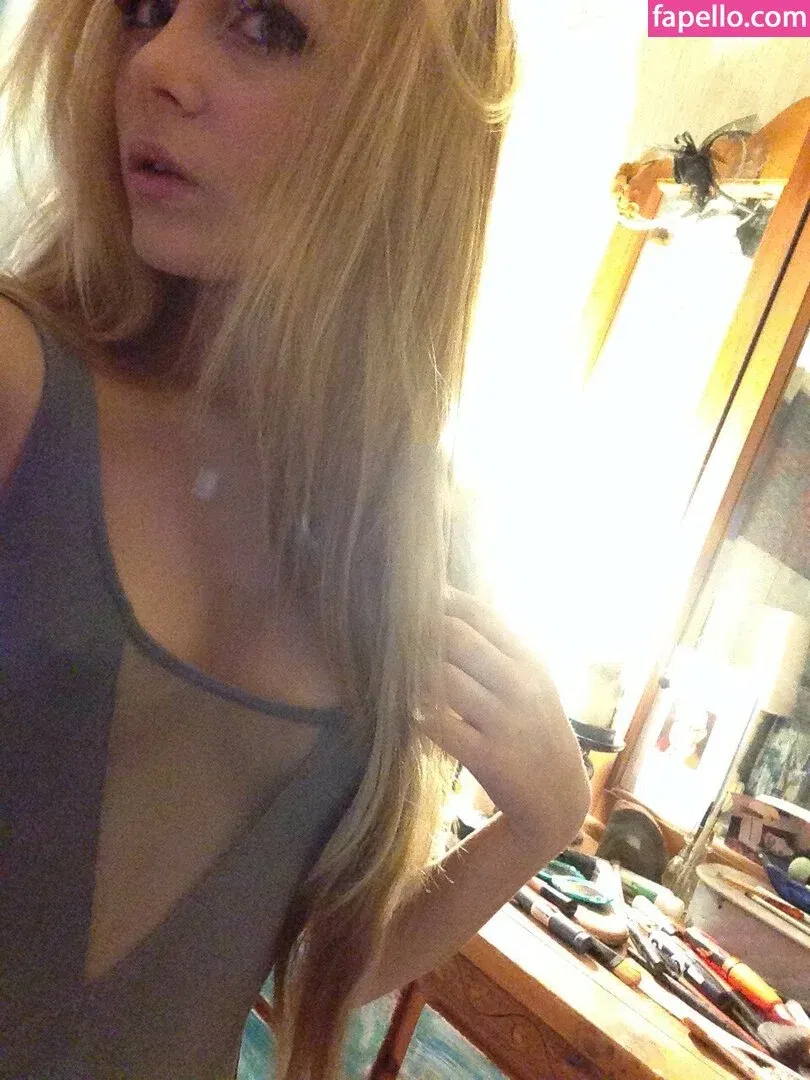 Elyse Summer Onlyfans Photo Gallery 