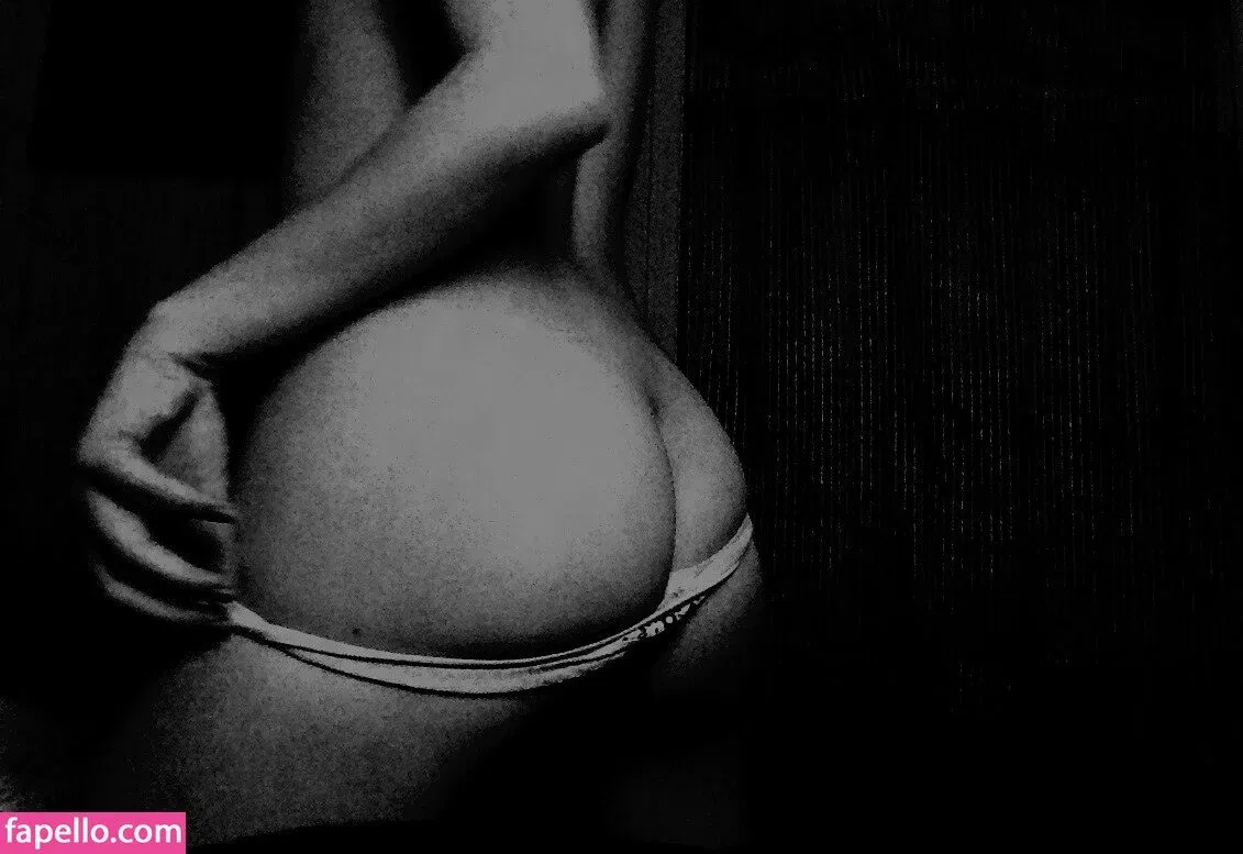 Elyse Summer Onlyfans Photo Gallery 